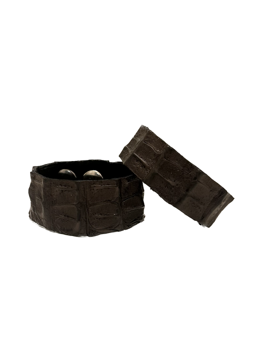 Jartera - black caymen bangle