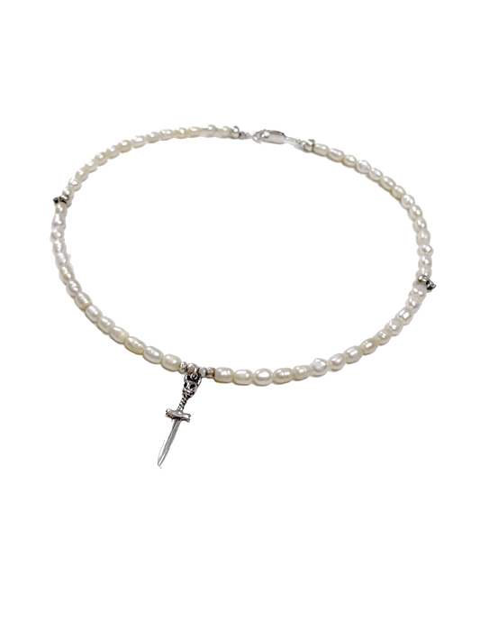 Black Pearl - Pearl dagger necklace